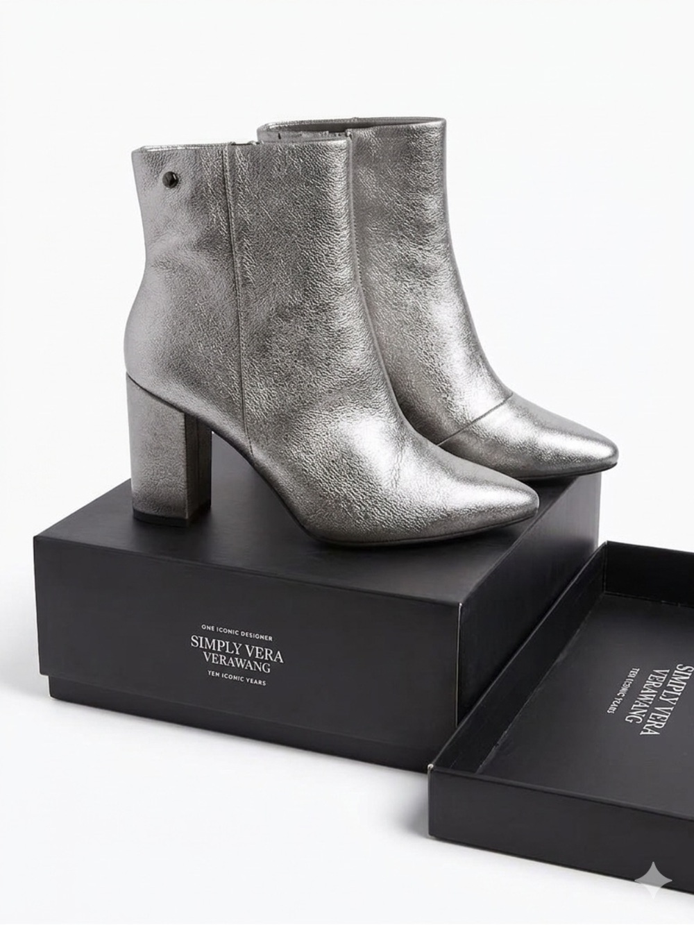 Simply Vera Wang Metallic Silver Pointed Toe Ankle Boots NWT. Festival